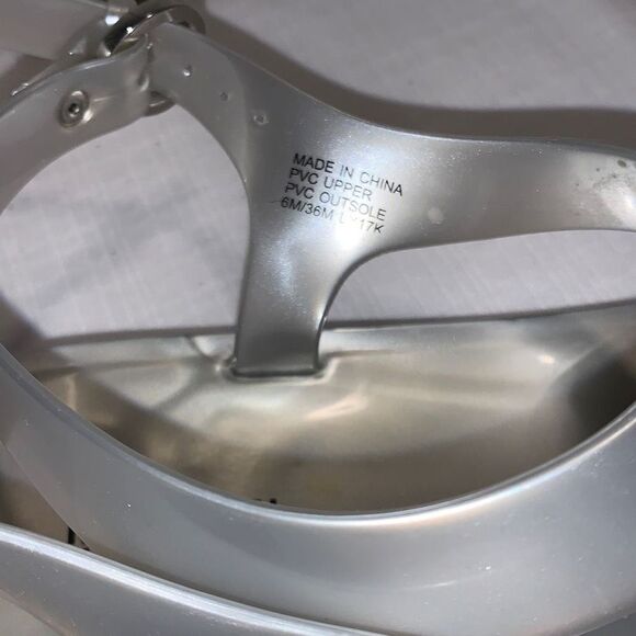 Michael Kors Silver Jelly Thong Sandals Size 6R - Picture 11 of 16
